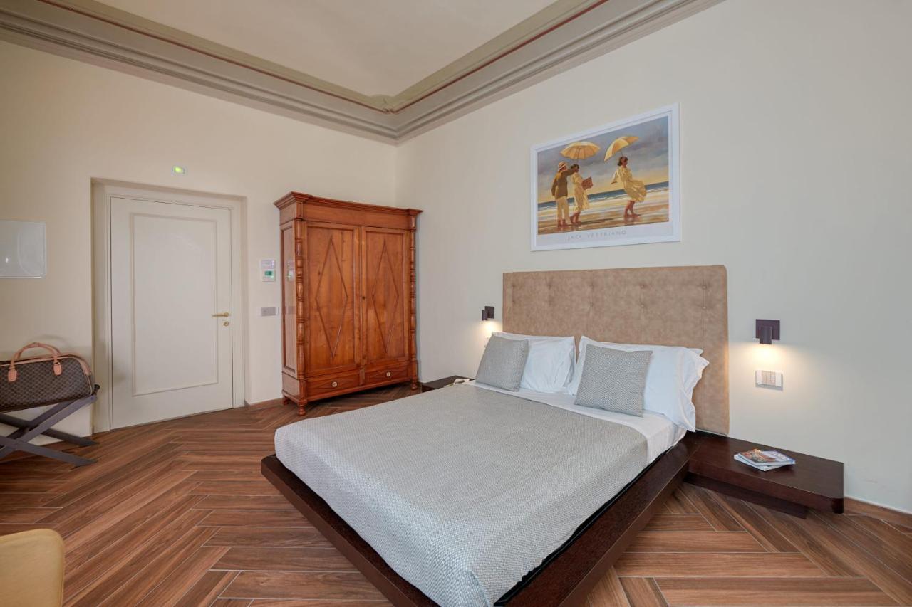Residenza Mondragone Bed and Breakfast Florens Exteriör bild